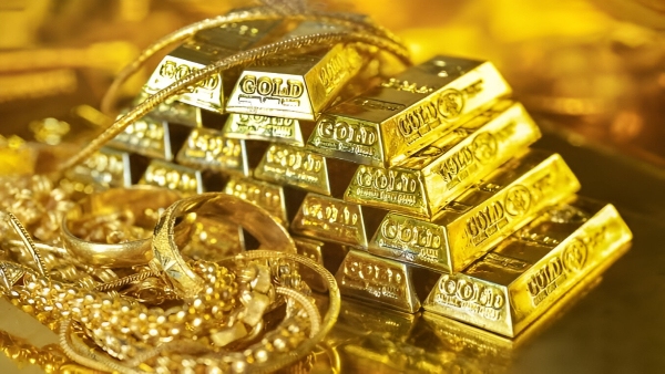  Gold Prices Soar to All-Time High in India, Global Outlook