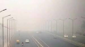  Delhi battles air pollution